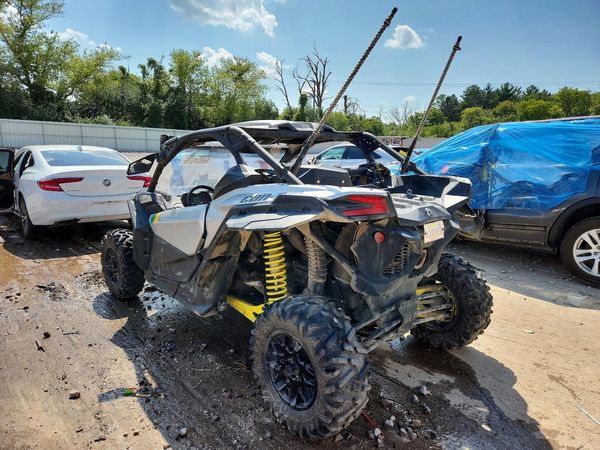 2018 CAN-AM MAVERICK X3 STD 64
