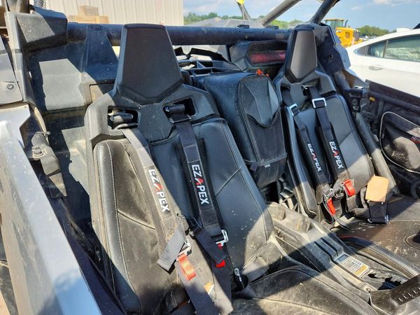 2018 CAN-AM MAVERICK X3 STD 64
