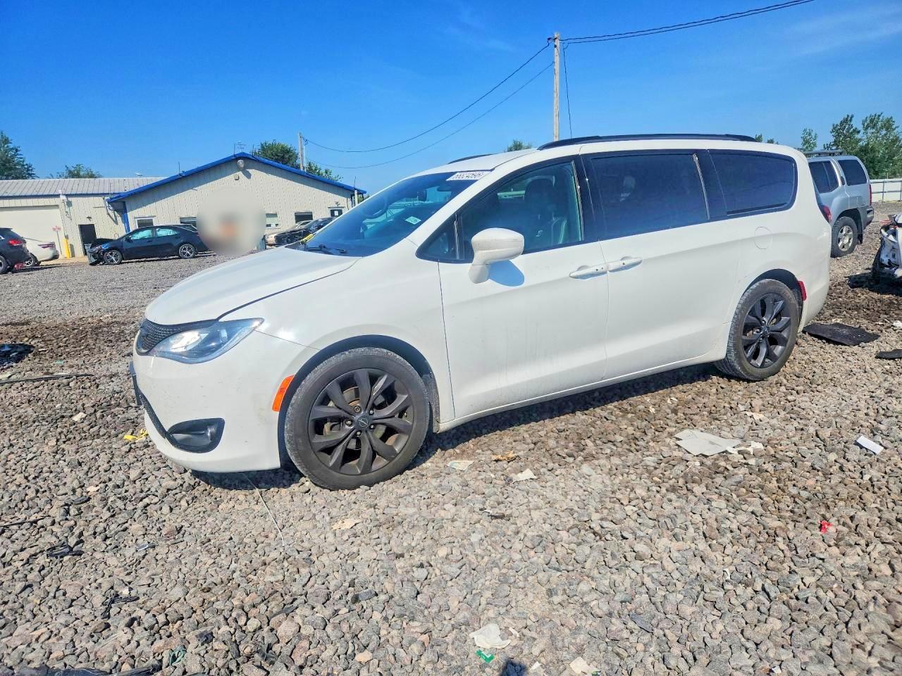 2019 CHRYSLER PACIFICA