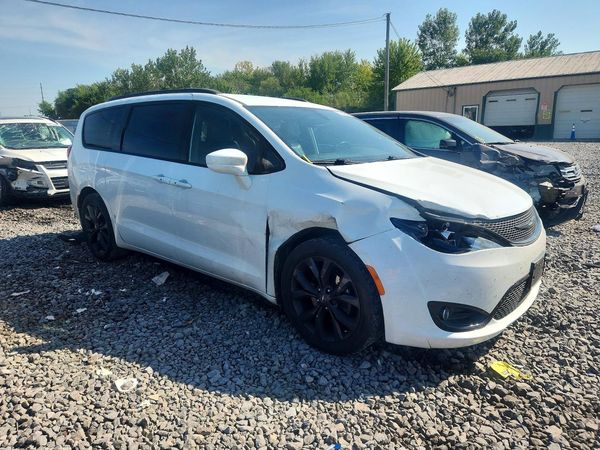 2019 CHRYSLER PACIFICA