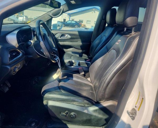 2019 CHRYSLER PACIFICA