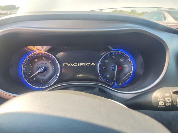 2019 CHRYSLER PACIFICA