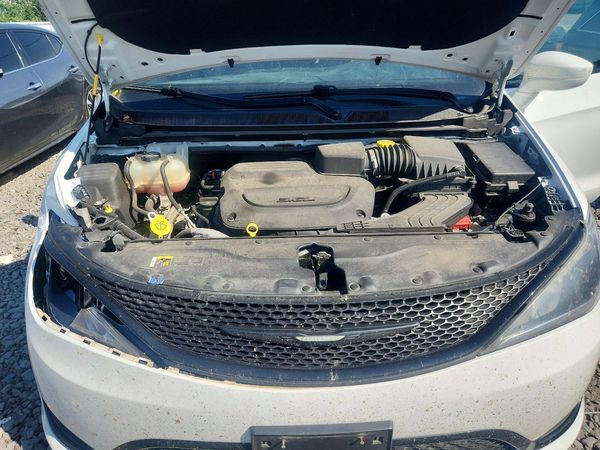 2019 CHRYSLER PACIFICA
