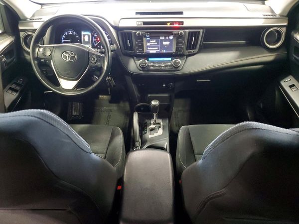 2017 TOYOTA RAV4 XLE