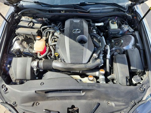 2016 LEXUS IS 200t