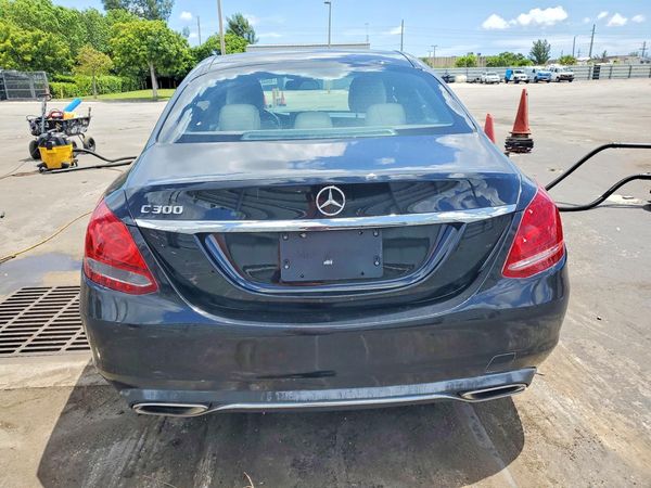 2018 MERCEDES-BENZ C C300