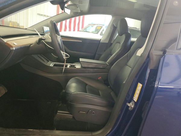 2025 TESLA MODEL Y