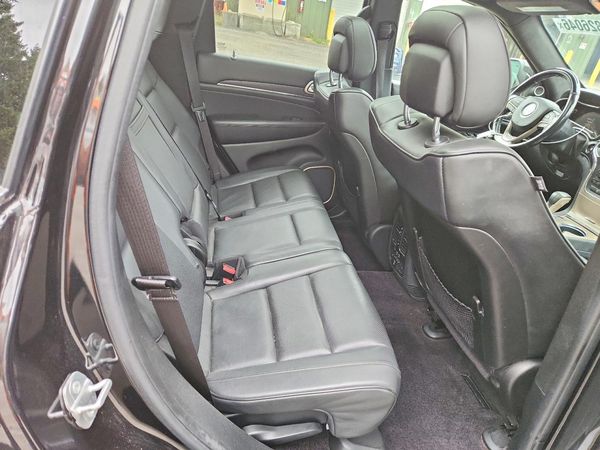 2016 JEEP GRAND CHEROKEE Summit