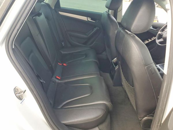 2013 AUDI A4 quattro Premium