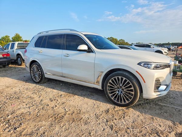 2021 BMW X7