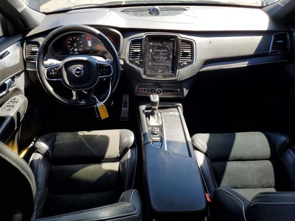 2019 VOLVO XC90 R-Design