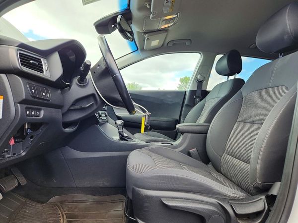 2018 KIA NIRO LX (PHEV)