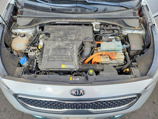 2018 KIA NIRO LX (PHEV)