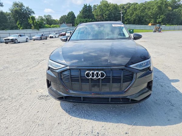 2021 AUDI E-TRON quattro Prestige