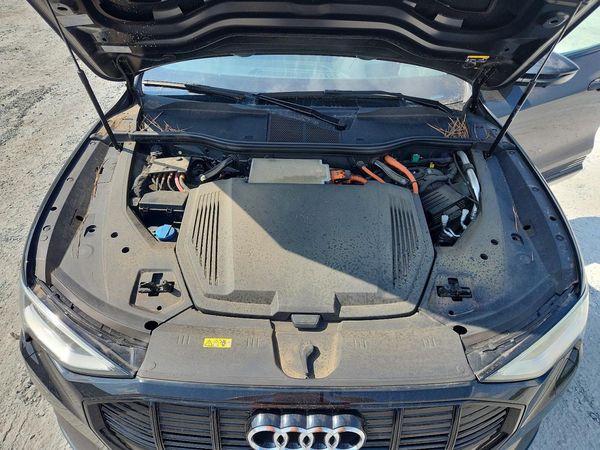 2021 AUDI E-TRON quattro Prestige