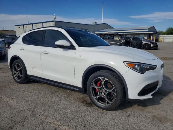 2023 ALFA ROMEO STELVIO