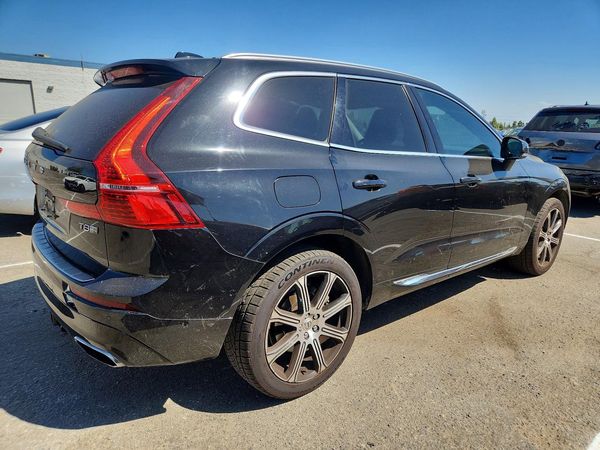 2018 VOLVO XC60 Inscription