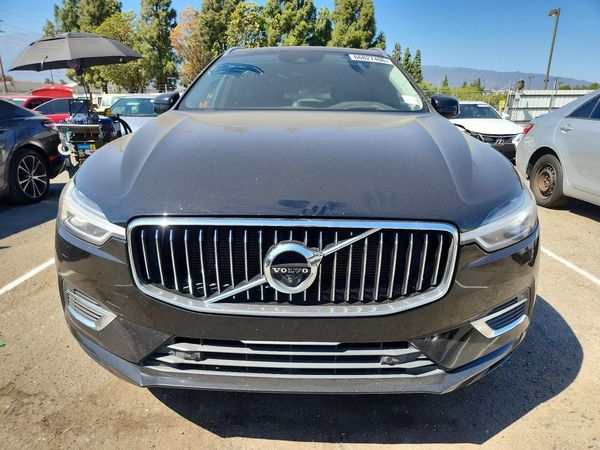 2018 VOLVO XC60 Inscription