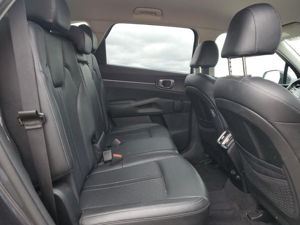 2022 KIA SORENTO S