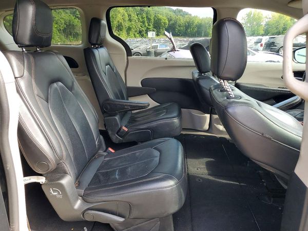 2018 CHRYSLER PACIFICA