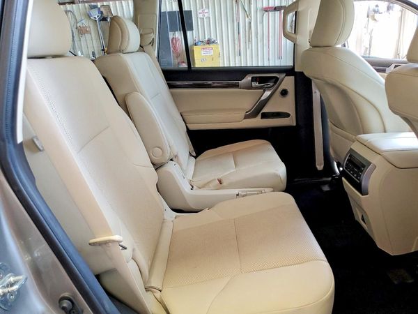 2023 LEXUS GX 460 Premium