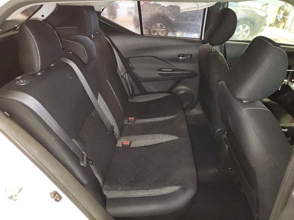 2019 NISSAN KICKS