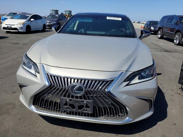 2019 LEXUS ES 350