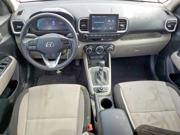 2024 HYUNDAI VENUE