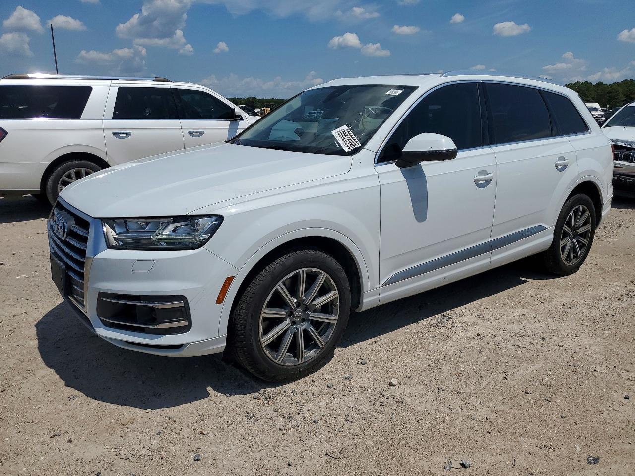 2018 AUDI Q7 quattro Premium Plus