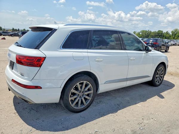 2018 AUDI Q7 quattro Premium Plus
