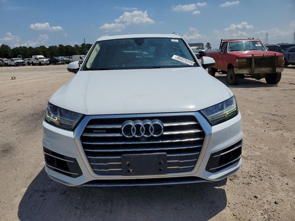 2018 AUDI Q7 quattro Premium Plus