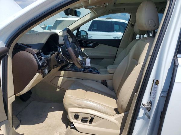 2018 AUDI Q7 quattro Premium Plus