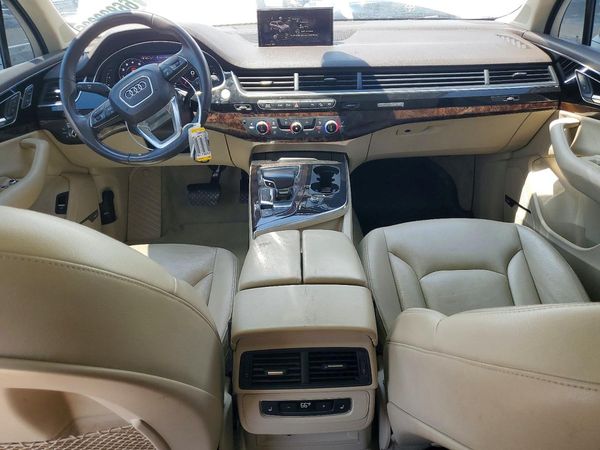 2018 AUDI Q7 quattro Premium Plus