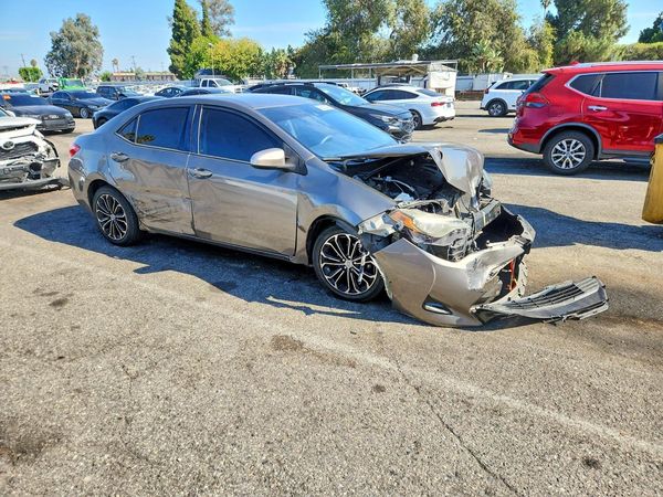 2017 TOYOTA COROLLA