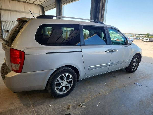 2014 KIA SEDONA GLS