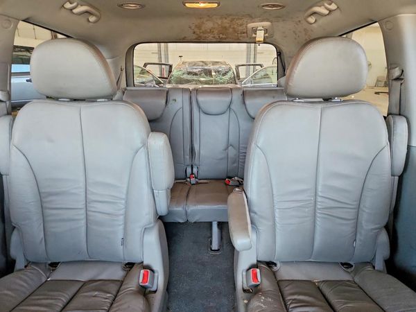 2014 KIA SEDONA GLS