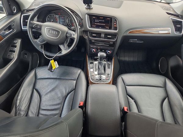 2016 AUDI Q5 quattro Premium Plus