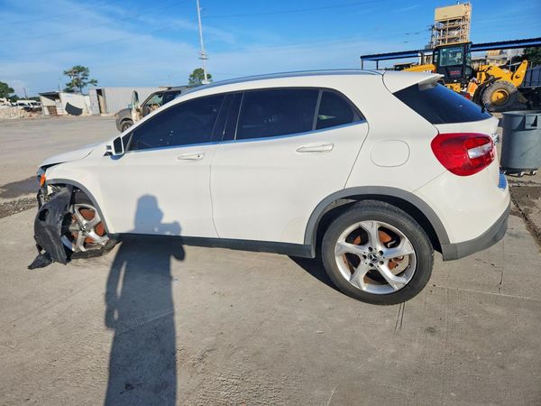 2019 MERCEDES-BENZ GLA GLA250