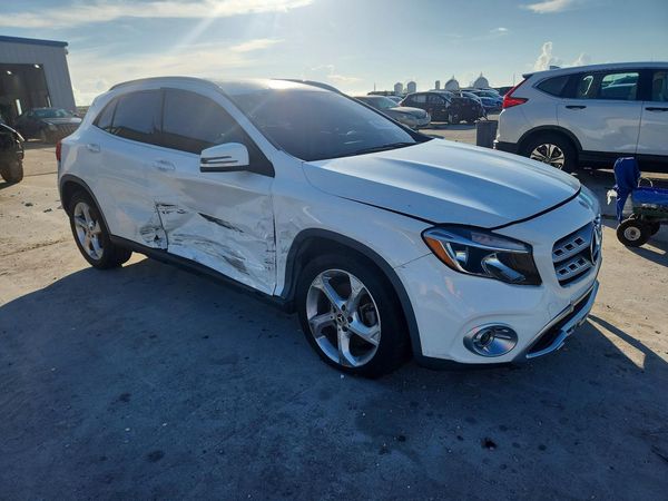 2019 MERCEDES-BENZ GLA GLA250