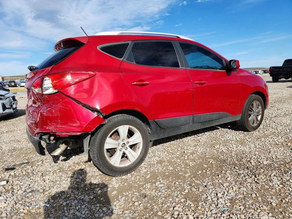 2015 HYUNDAI TUCSON GLS (Middle)