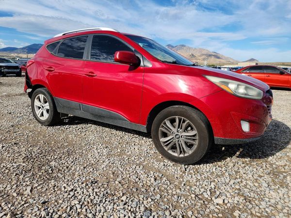 2015 HYUNDAI TUCSON GLS (Middle)