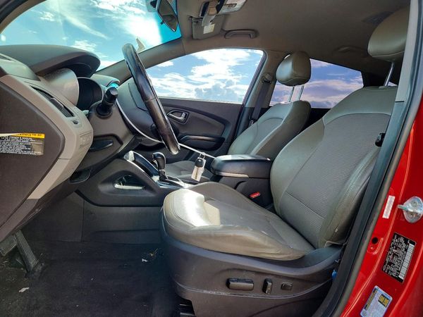 2015 HYUNDAI TUCSON GLS (Middle)