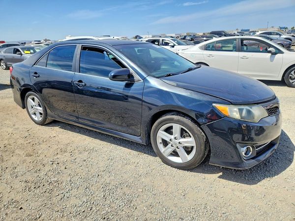 2013 TOYOTA CAMRY