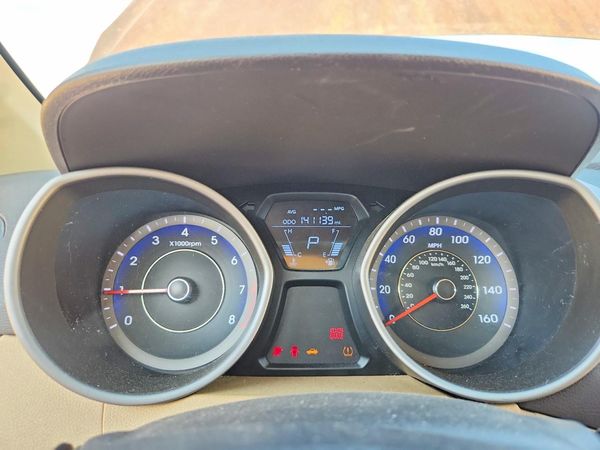 2012 HYUNDAI ELANTRA GLS(Middle grade)