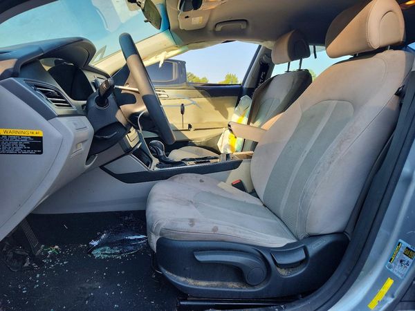 2015 HYUNDAI SONATA SE, ECO — DENT