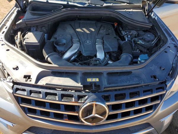 2013 MERCEDES-BENZ ML ML550 4-MATIC