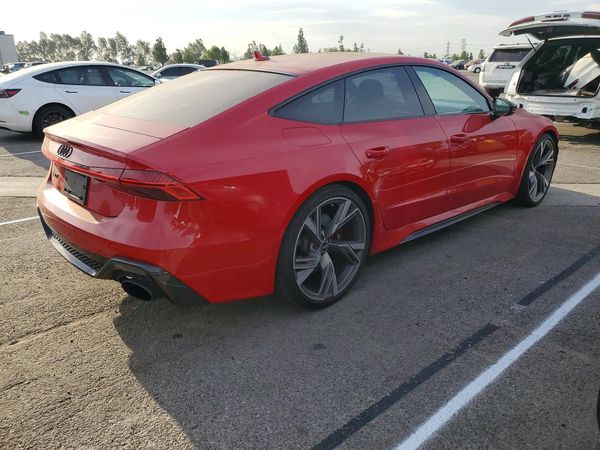 2021 AUDI RS7