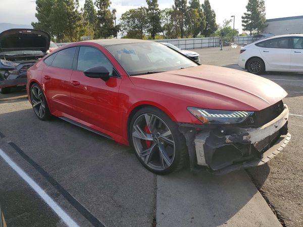 2021 AUDI RS7