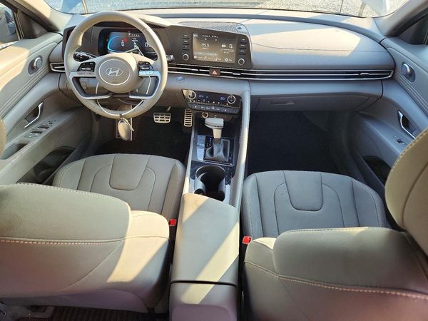 2026 HYUNDAI ELANTRA