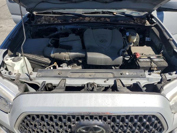 2018 TOYOTA TACOMA — Engine bay